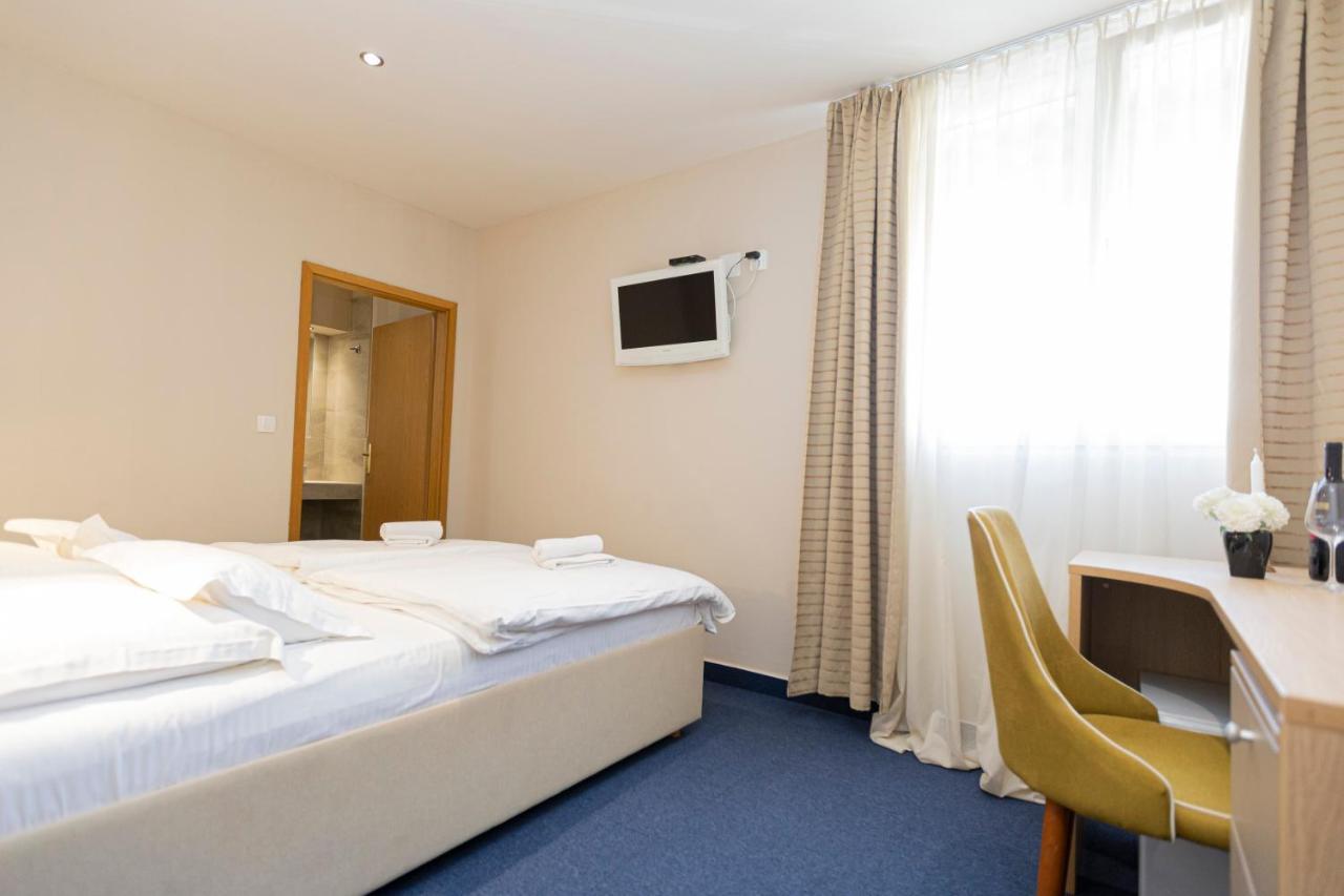Hotel Bozikovina 3 Podstrana Luaran gambar