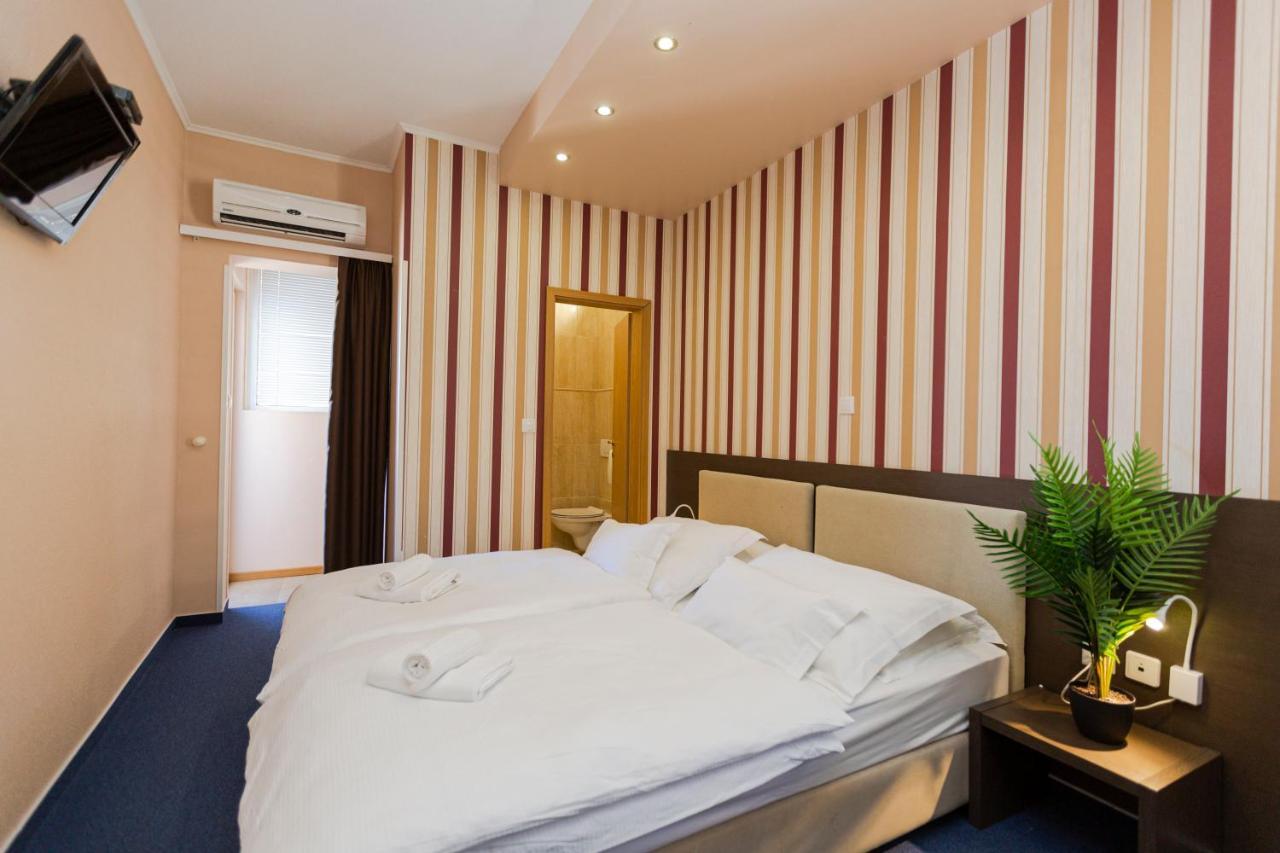 Hotel Bozikovina 3 Podstrana Luaran gambar